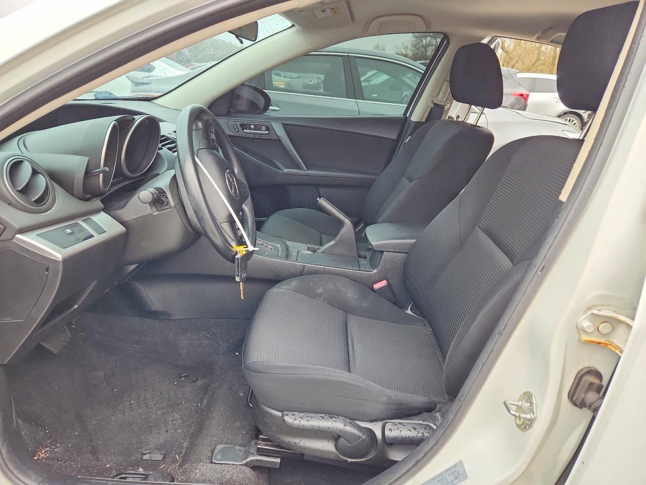 2013 Mazda 3 I - Фото 7