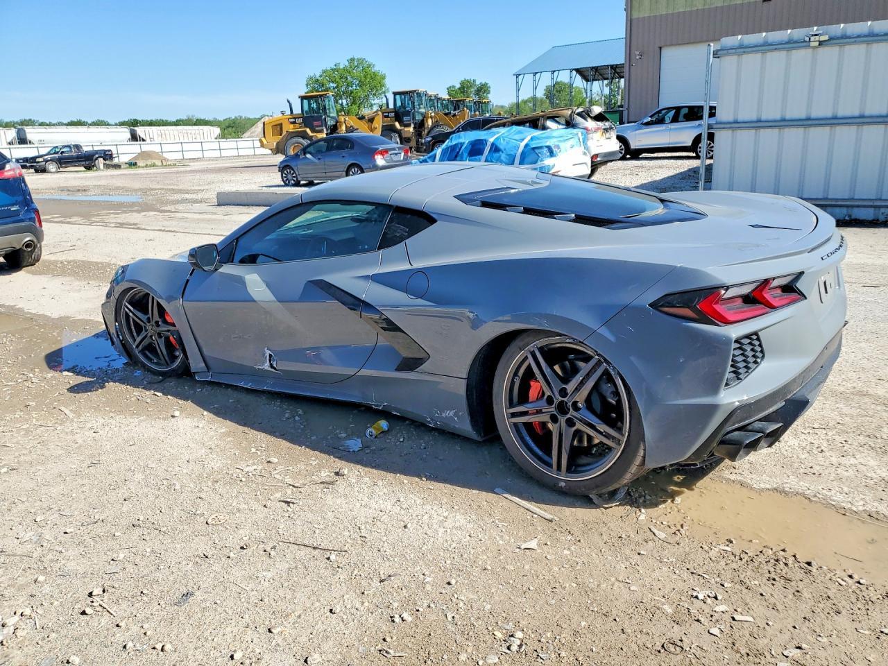 2025 Chevrolet Corvette Stingray 2Lt - Фото 2
