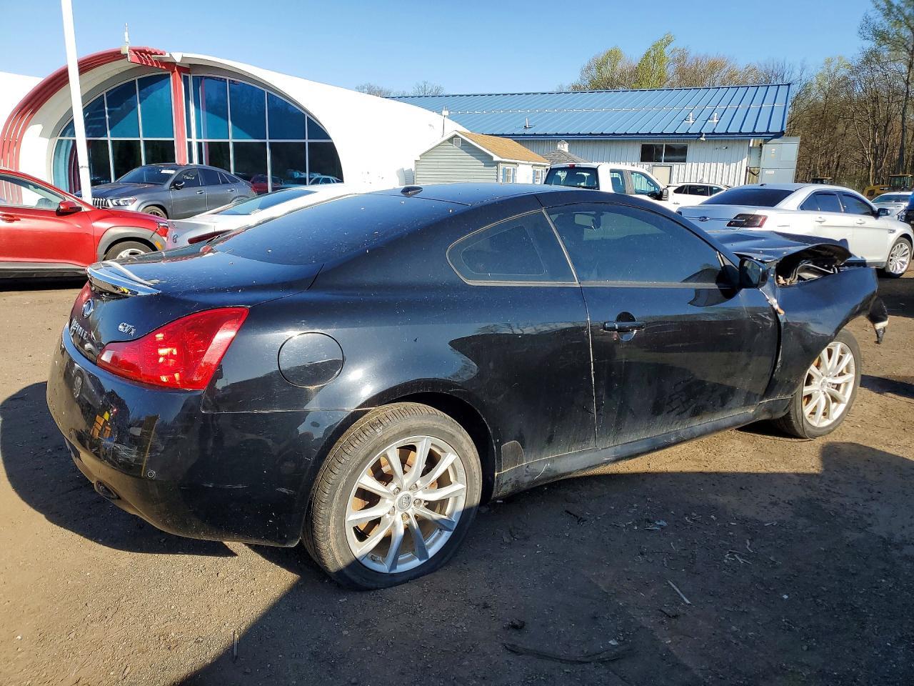 2012 Infiniti G37 Coupe X - Image 3