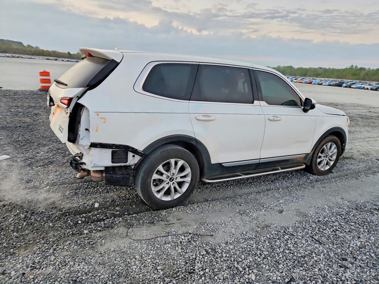 2021 Kia Telluride Lx - Фото 3