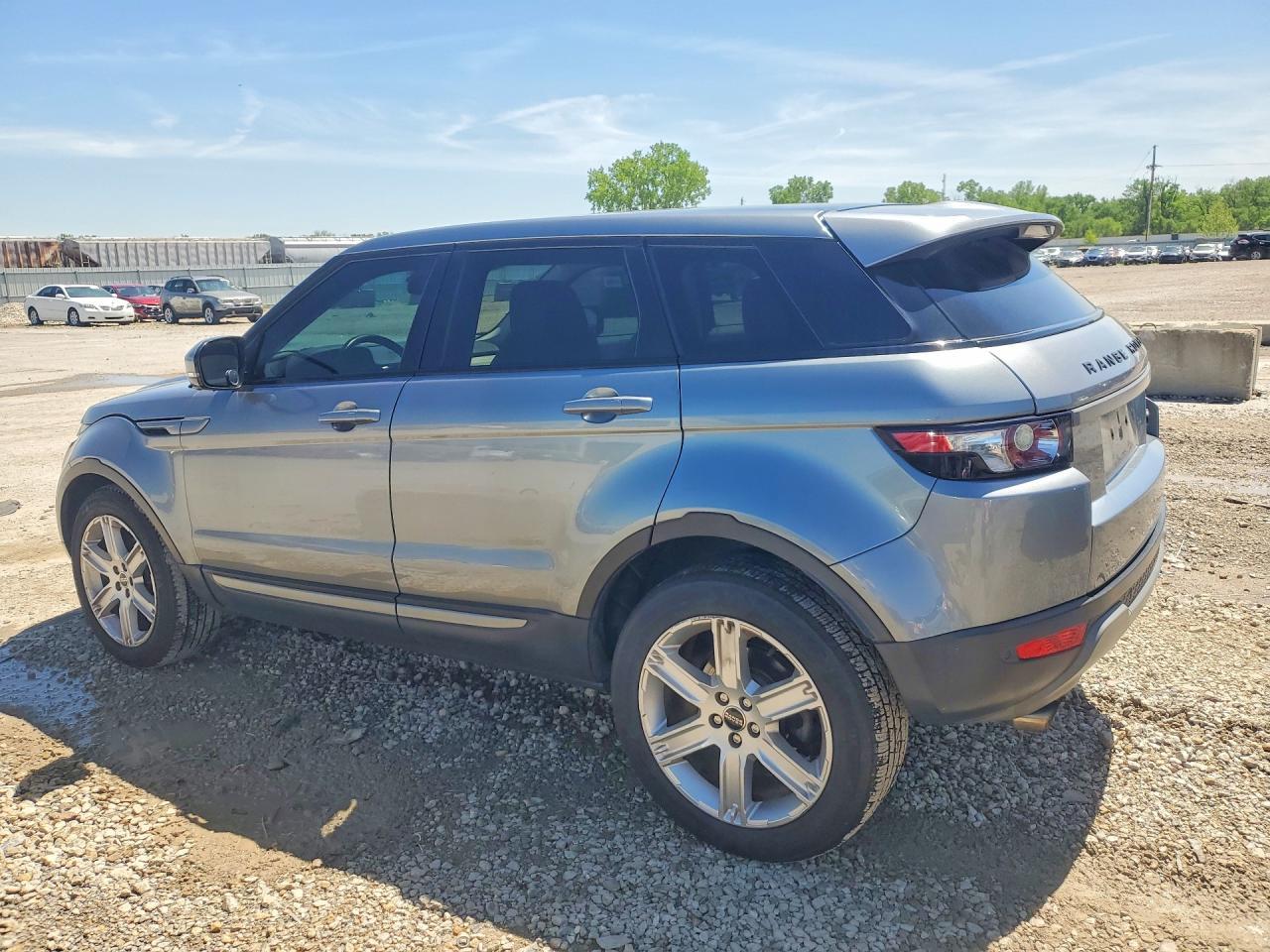 2012 Land Rover Range Rover Evoque Pure Premium - Image 2