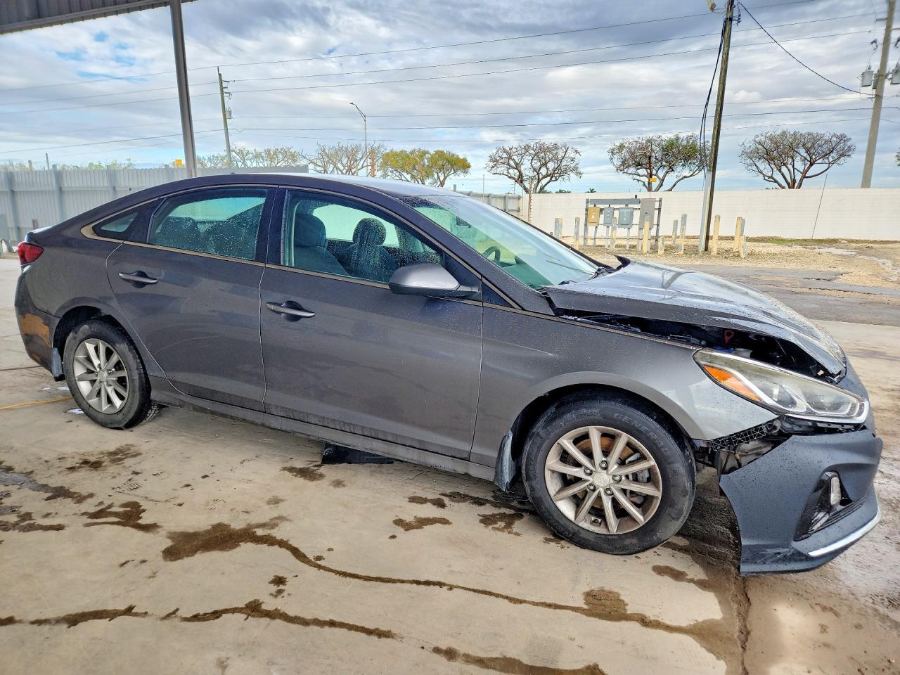 2019 Hyundai Sonata Se - Image 4