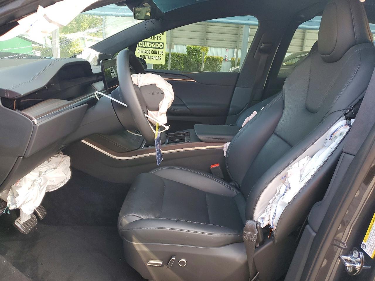 2024 Tesla Model X - Фото 7