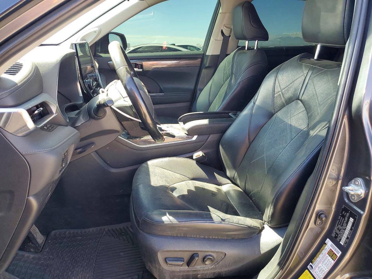 2023 Toyota Highlander Hybrid Platinum - Фото 7