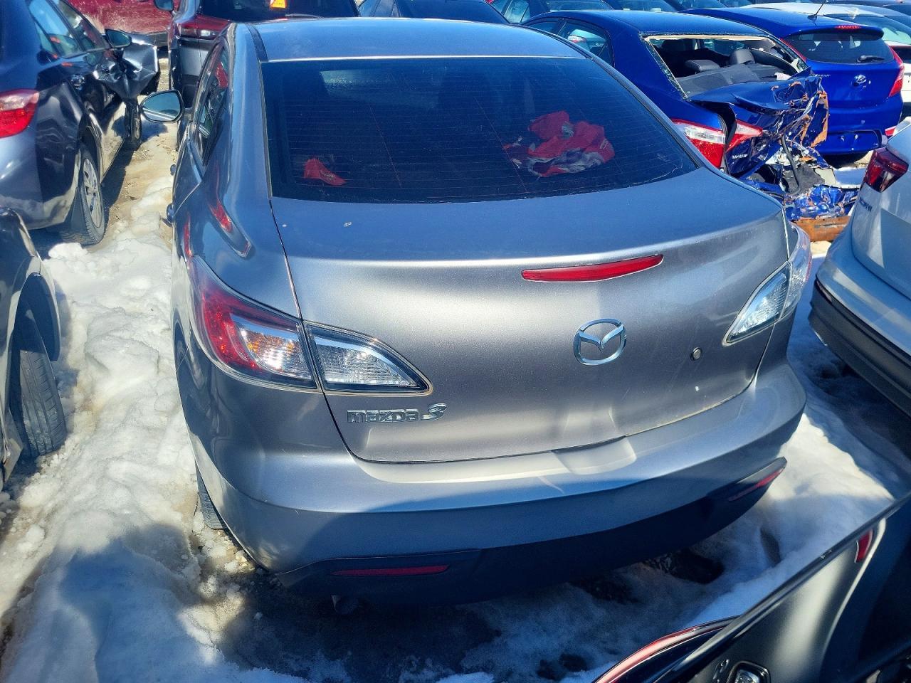 2010 Mazda 3 I - Image 6