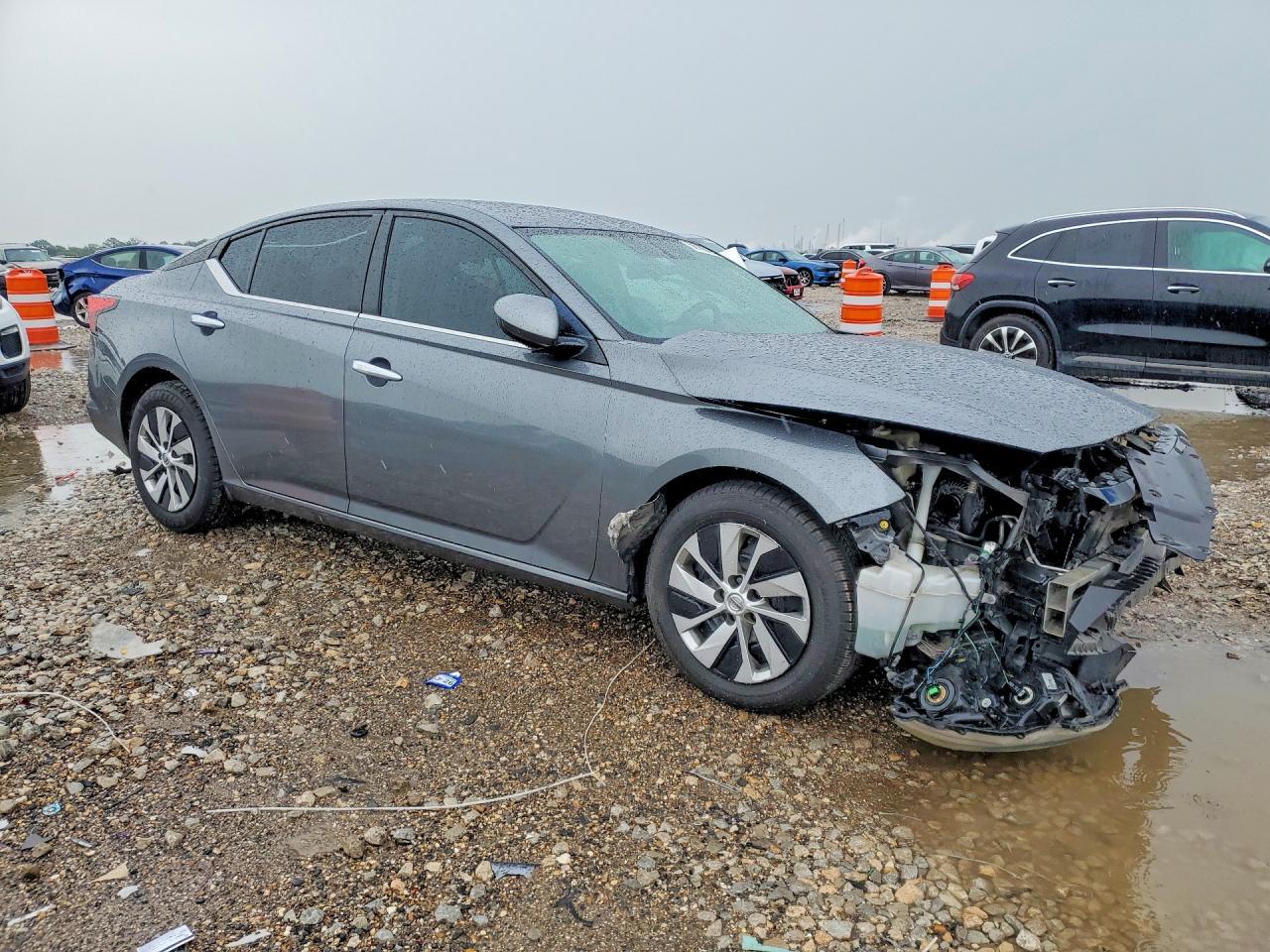 2020 Nissan Altima S - Фото 4