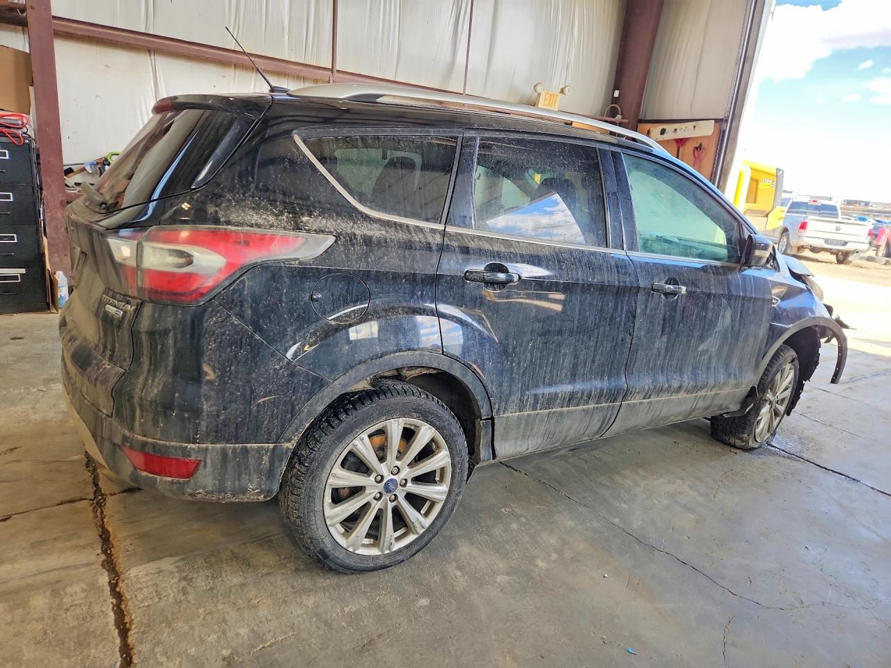 2017 Ford Escape Titanium - Image 3