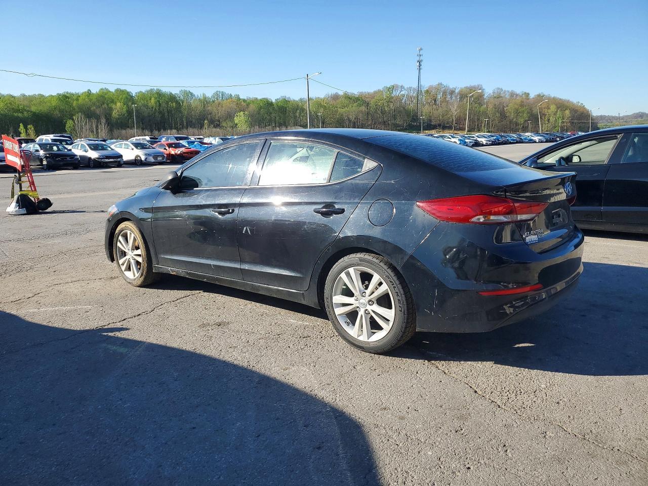 2018 Hyundai Elantra Se - Фото 2