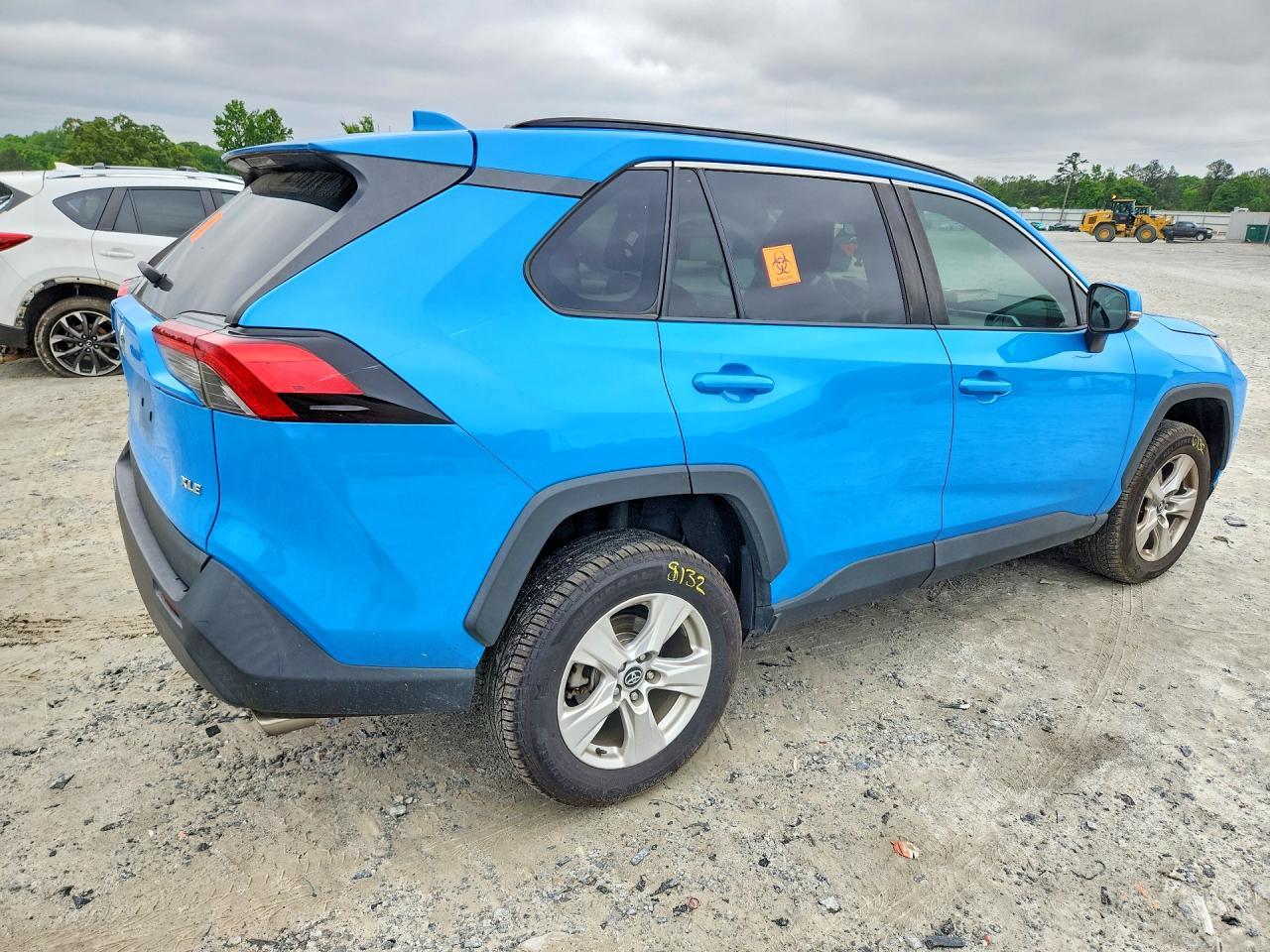 2020 Toyota Rav4 Xle - Image 3