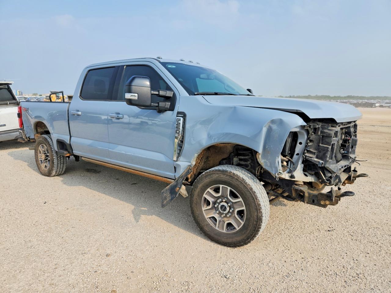 2024 Ford F250 Super Duty - Фото 4