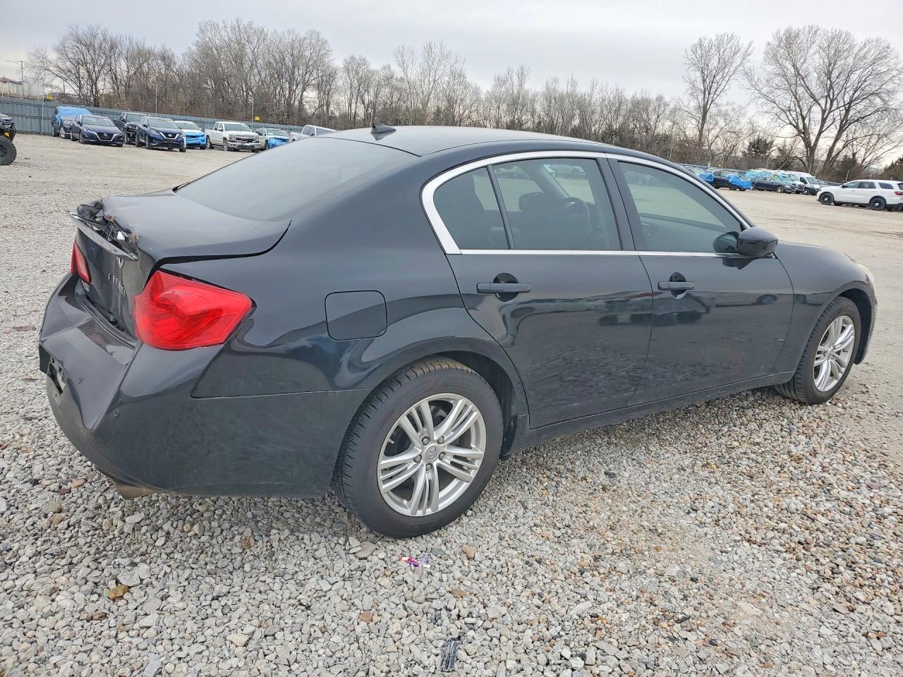 2013 Infiniti G37 Sedan X - Фото 3