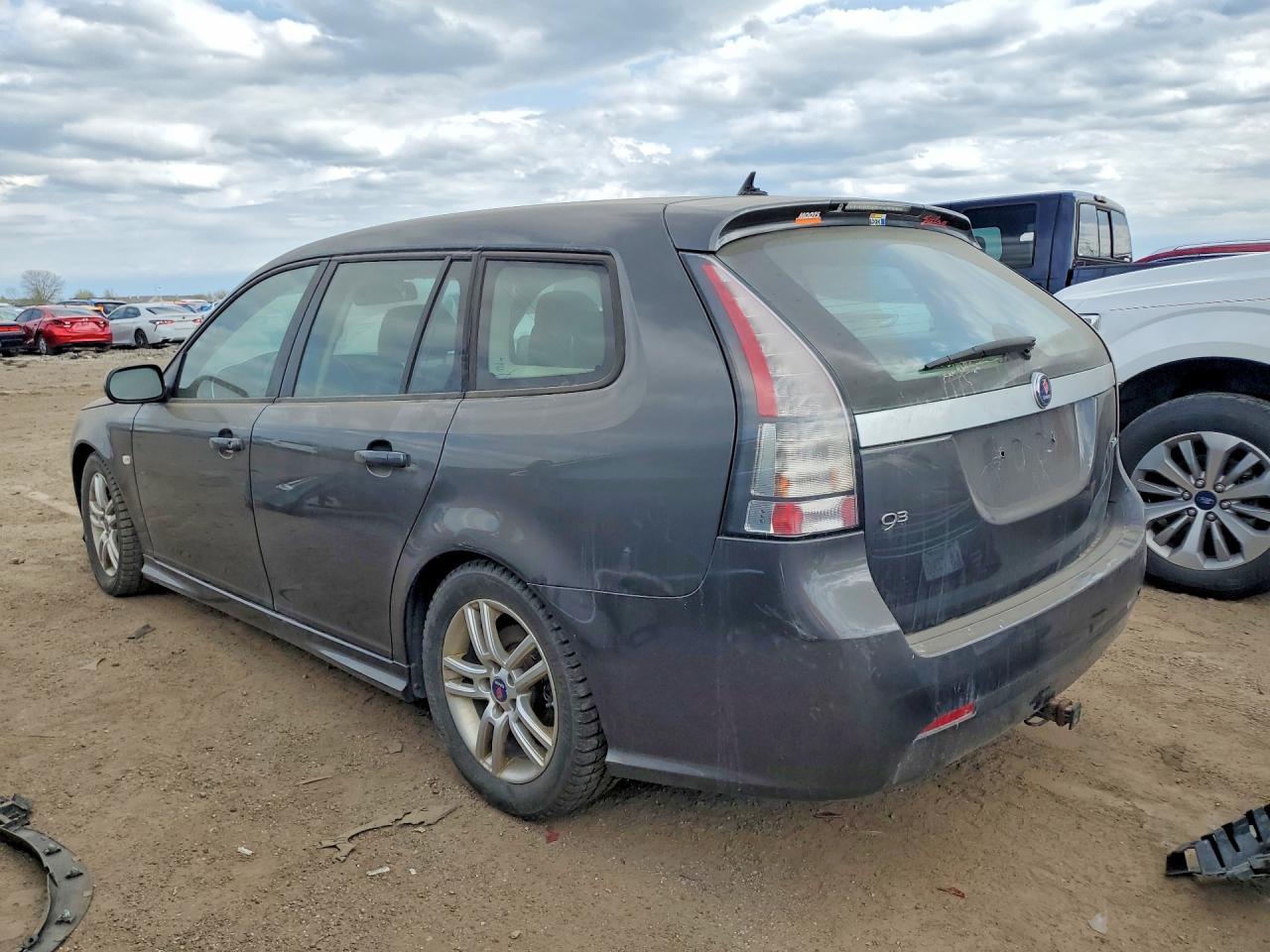 2011 Saab 9-3 2.0T - Image 2