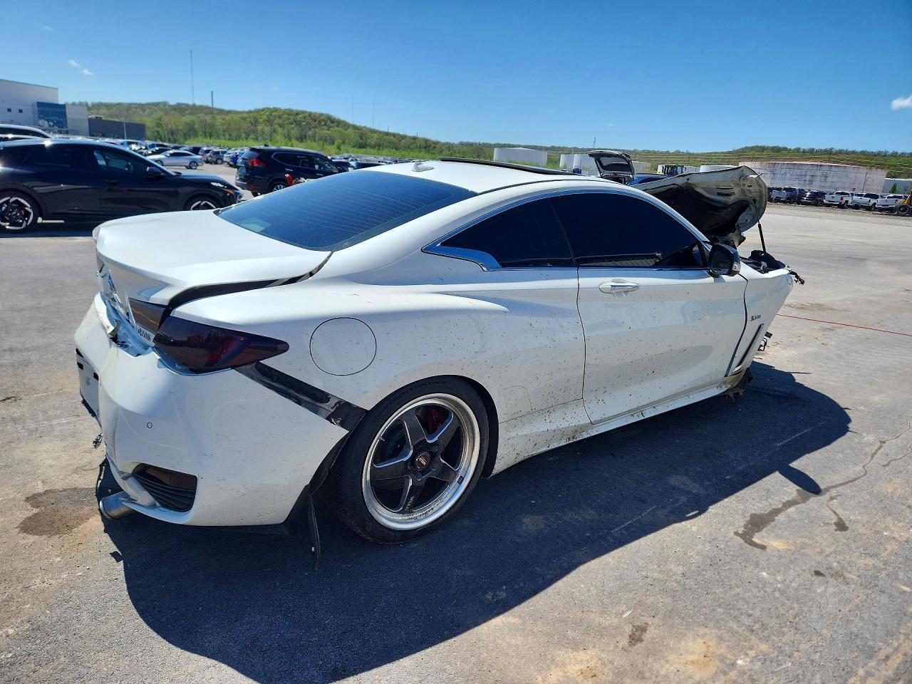 2017 Infiniti Q60 Red Sport 400 - Image 3