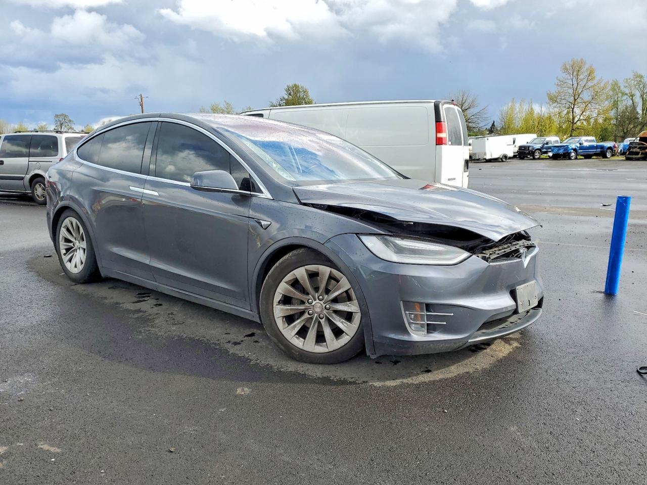 2016 Tesla Model X - Фото 4