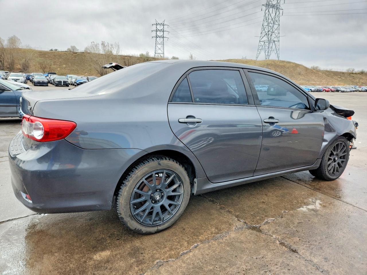 2012 Toyota Corolla Le - Image 3