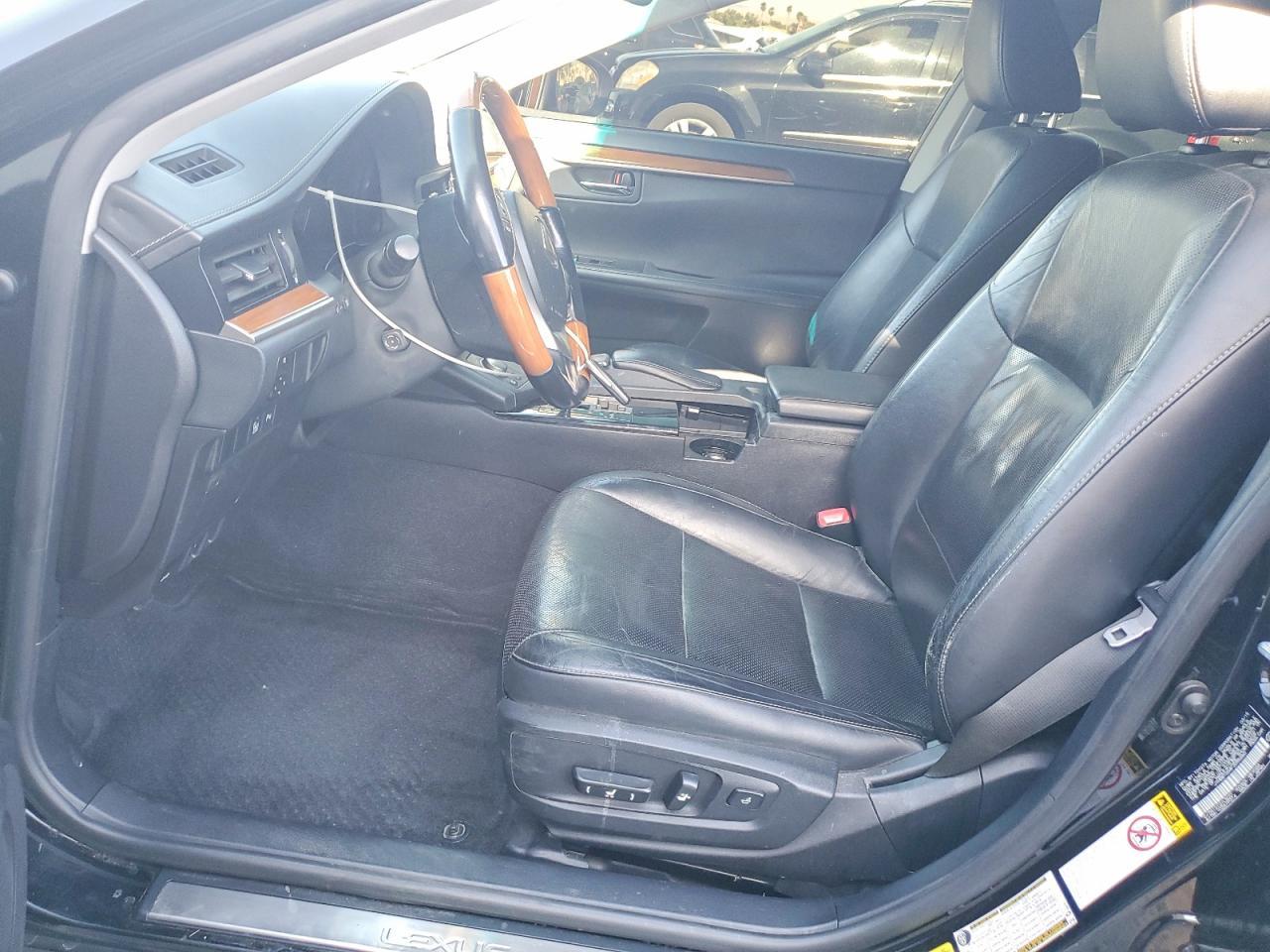 2015 Lexus Es 300H Base - Фото 7