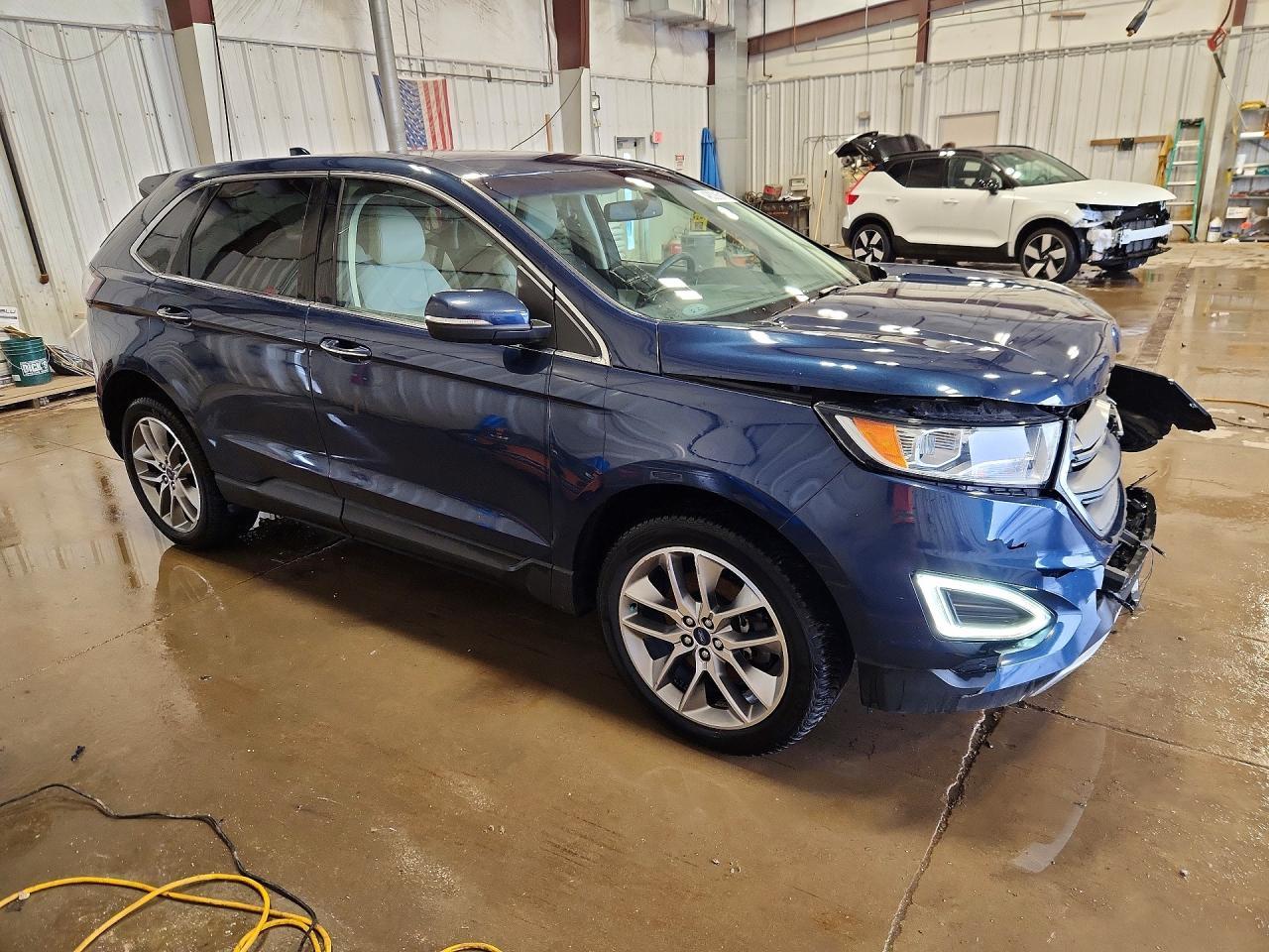 2017 Ford Edge Titanium - Фото 4