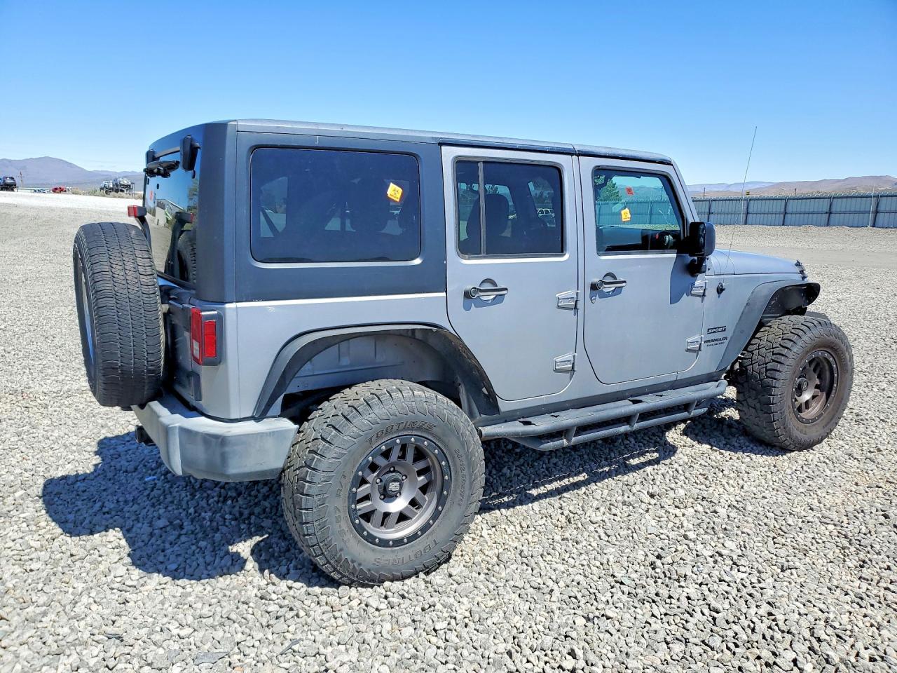 2016 Jeep Wrangler Unlimited Sport - Фото 3