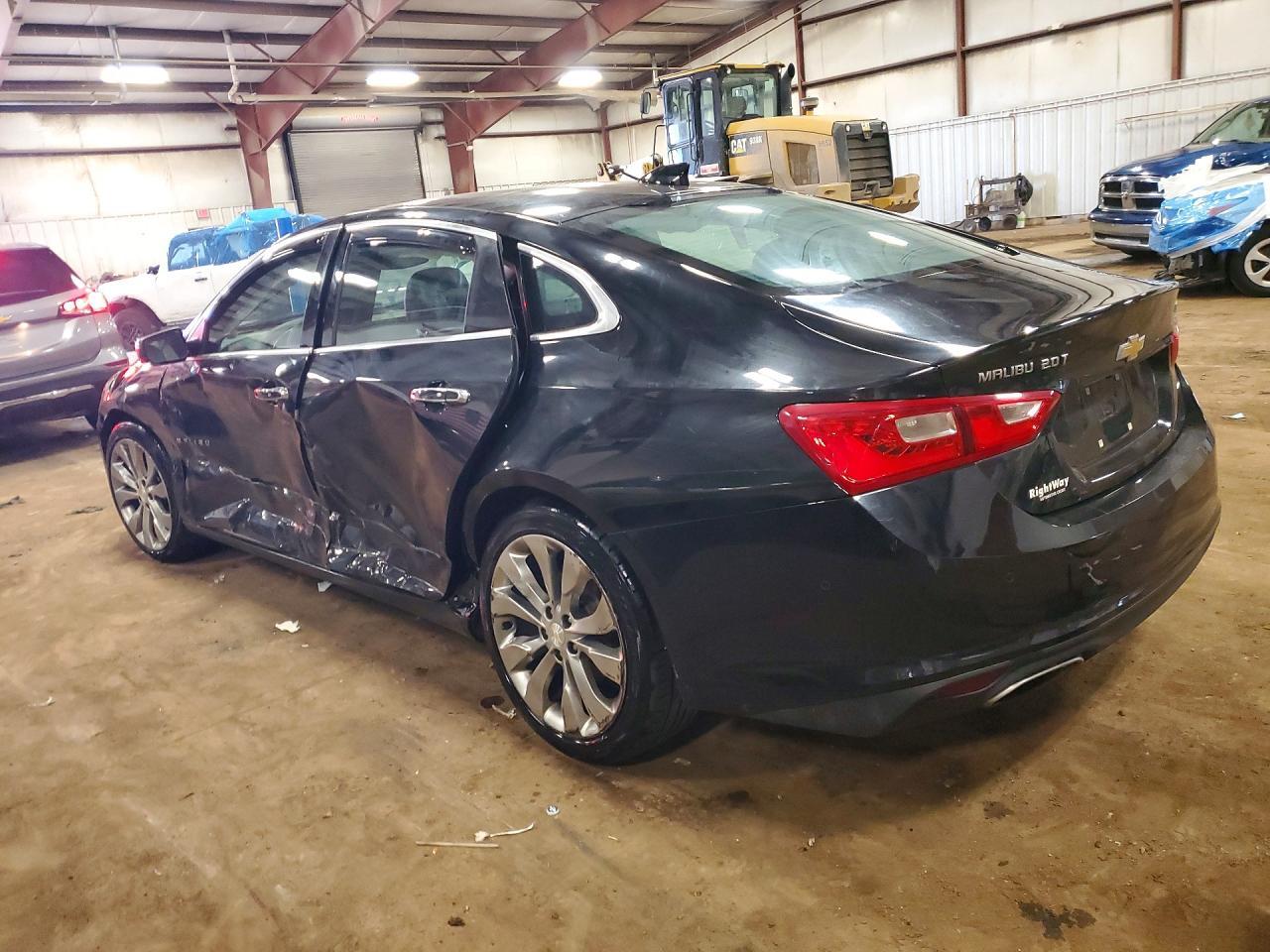 2017 Chevrolet Malibu Premier - Фото 2