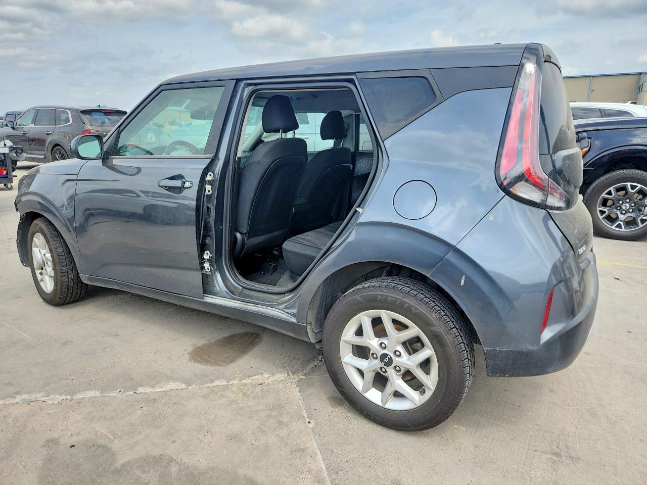 2023 Kia Soul - Фото 2
