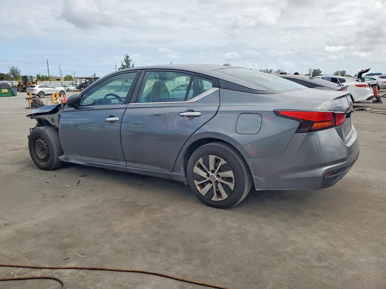 2020 Nissan Altima 2.5 S - Image 2