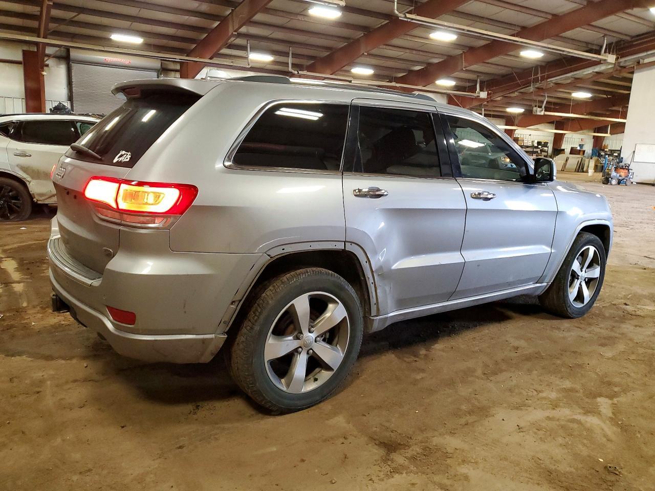 2015 Jeep Grand Cherokee Overland - Фото 3