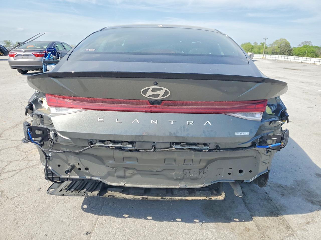 2025 Hyundai Elantra Hybrid Sel Sport - Фото 6