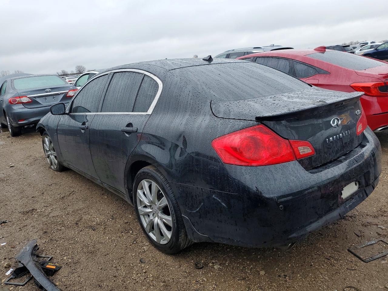 2011 Infiniti G37 Sedan X - Image 2