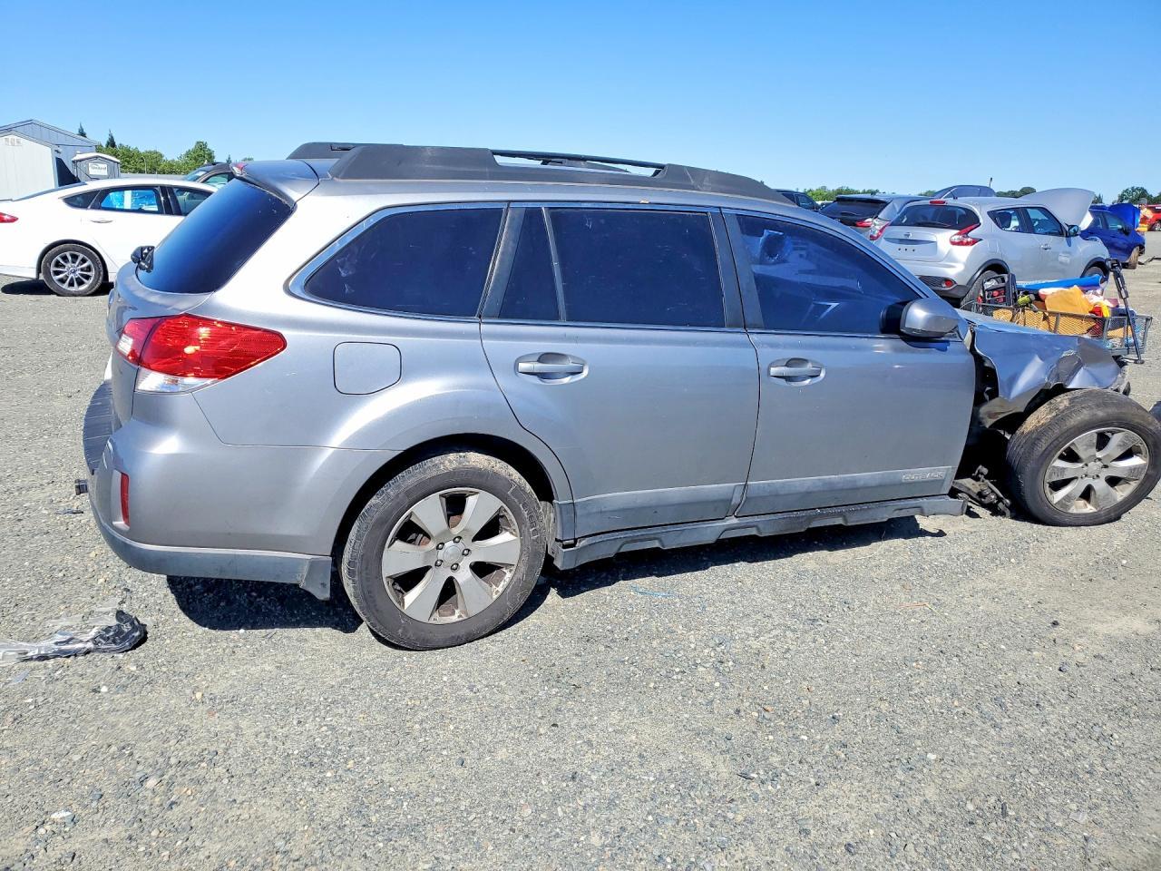 2010 Subaru Outback 2.5I Premium - Image 3