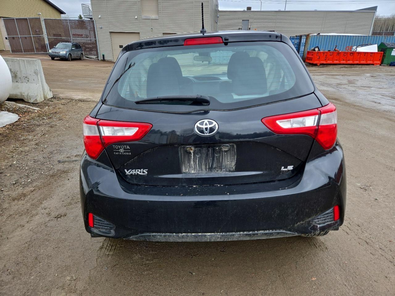 2018 Toyota Yaris 5-Door L - Фото 6