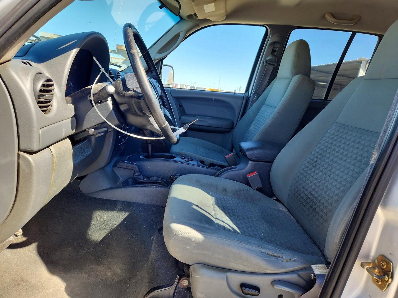 2007 Jeep Liberty Sport - Фото 7