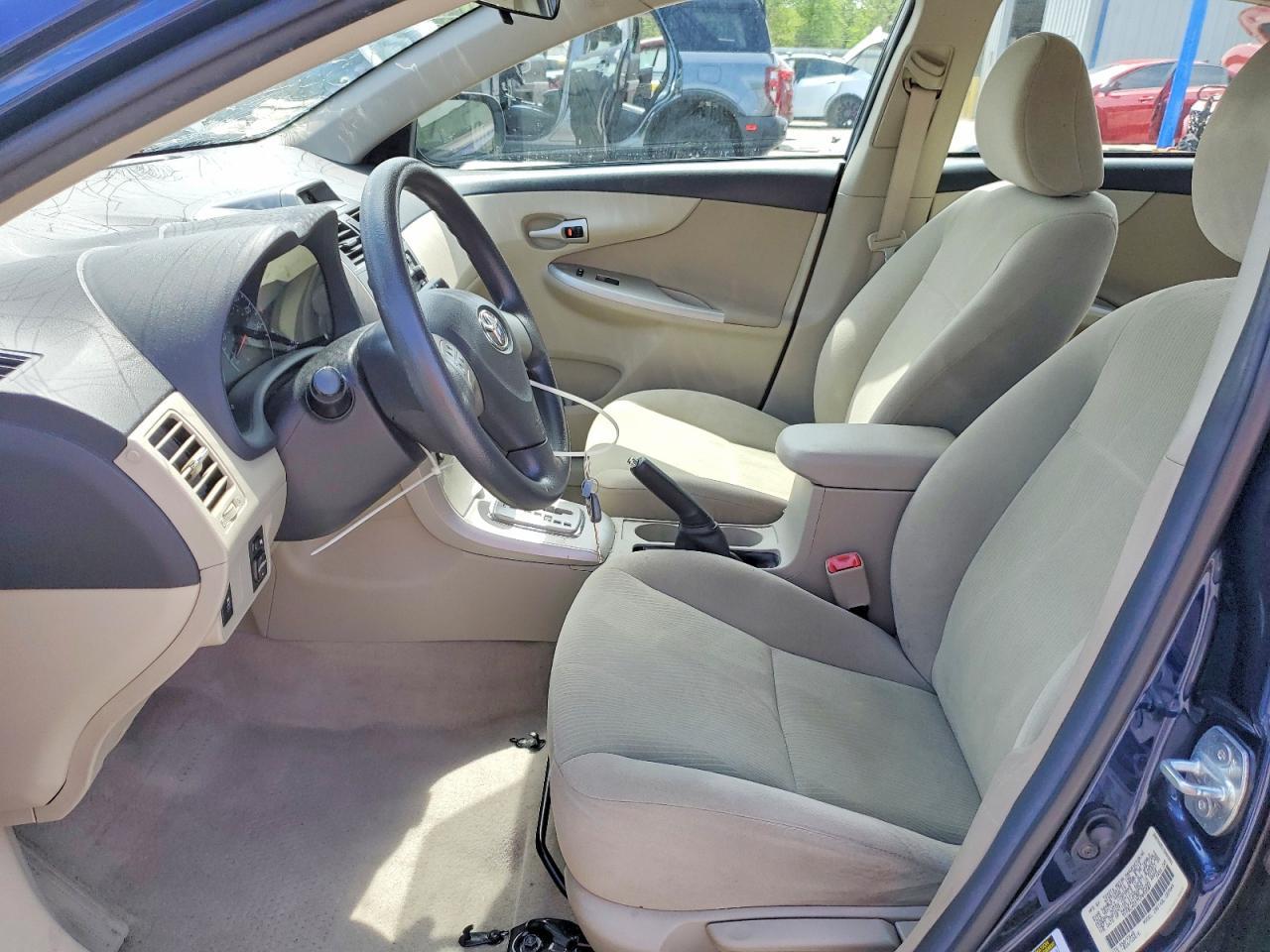 2012 Toyota Corolla Le - Фото 7