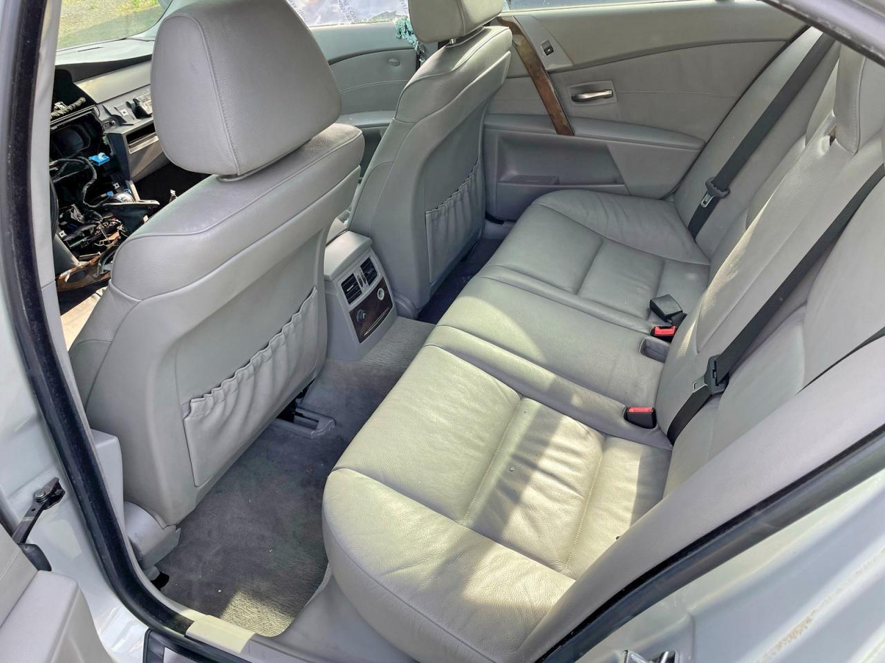 2006 BMW 530 I - Image 6