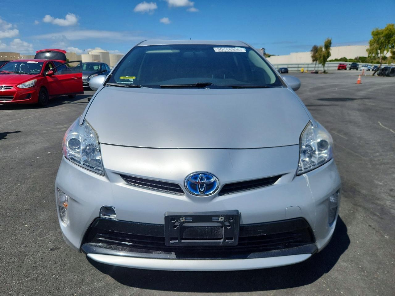 2015 Toyota Prius Two - Фото 5