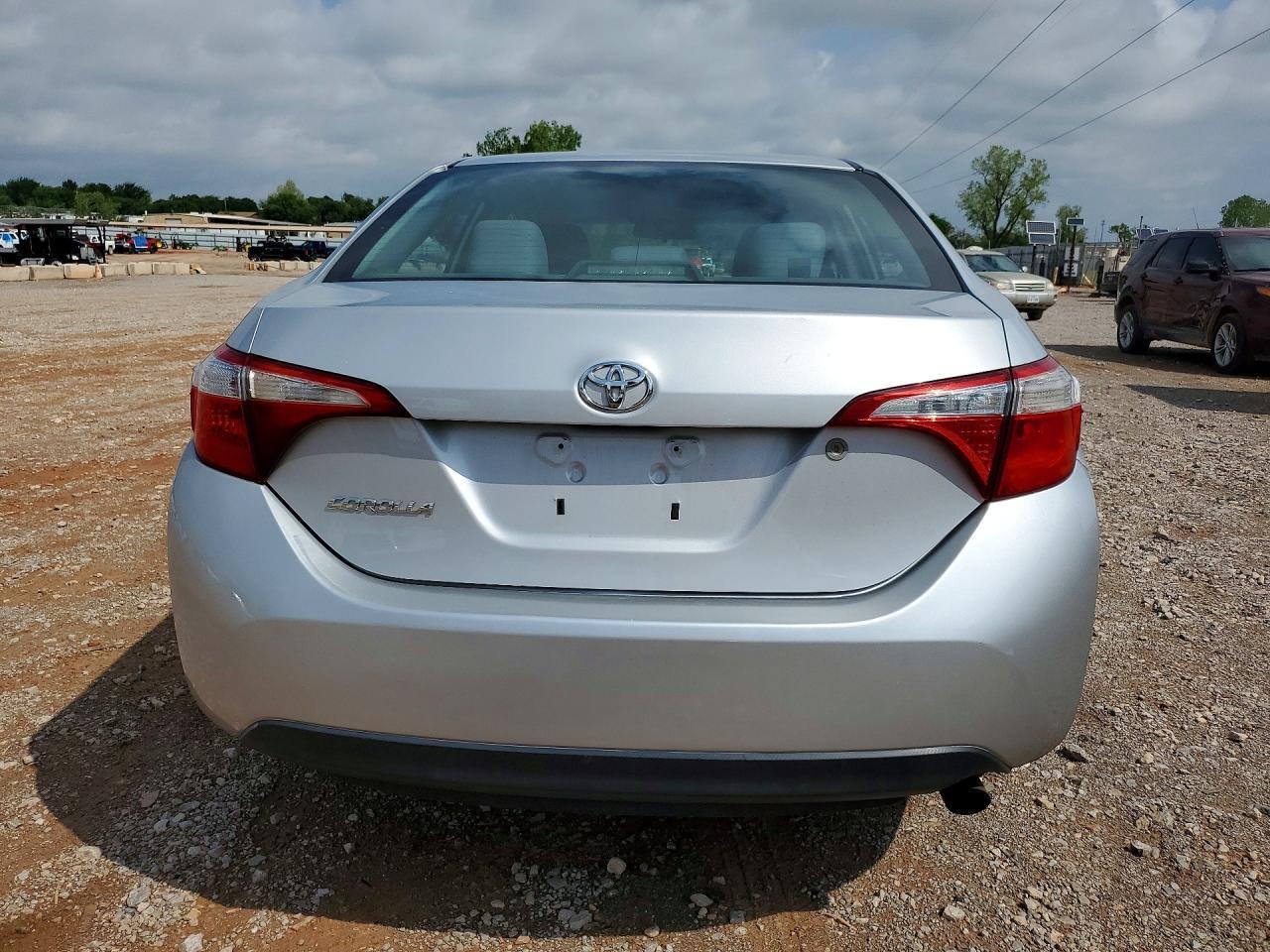 2014 Toyota Corolla L - Фото 6