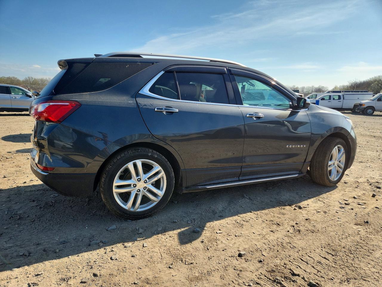 2019 Chevrolet Equinox Premier - Image 3