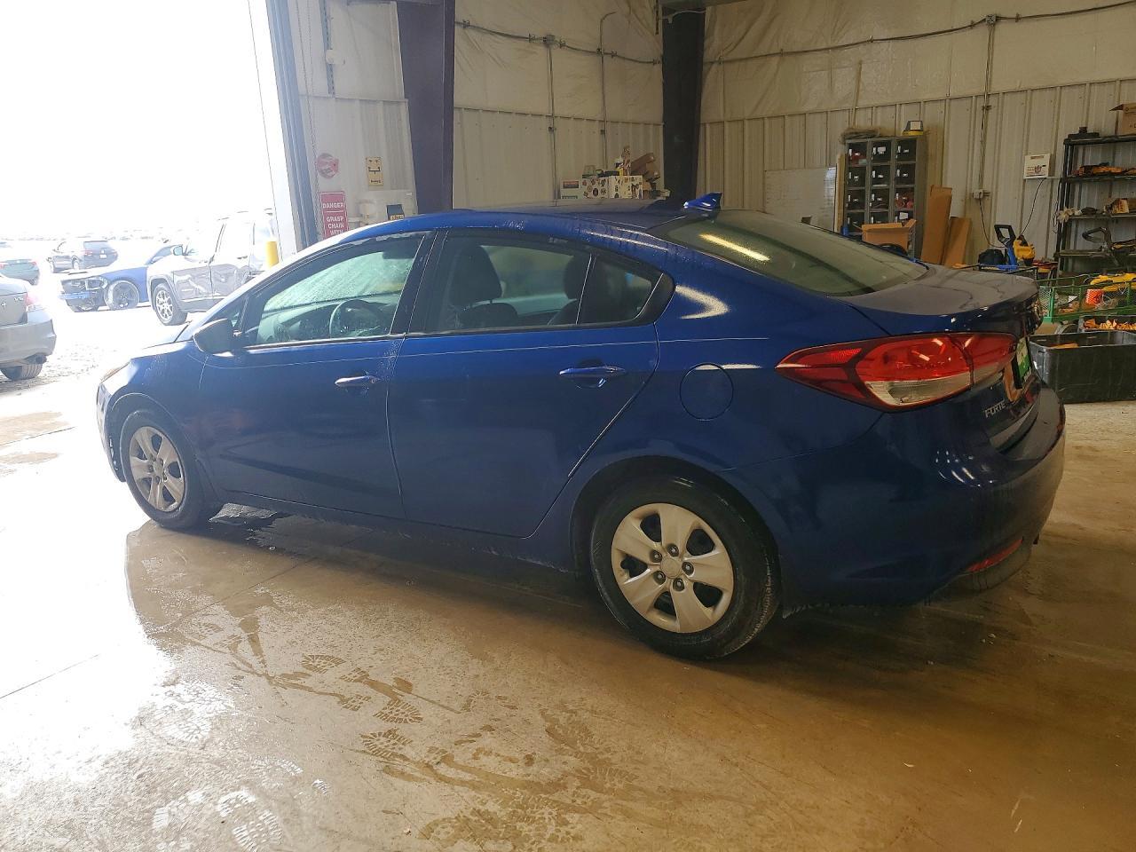 2017 Kia Forte Lx - Фото 2