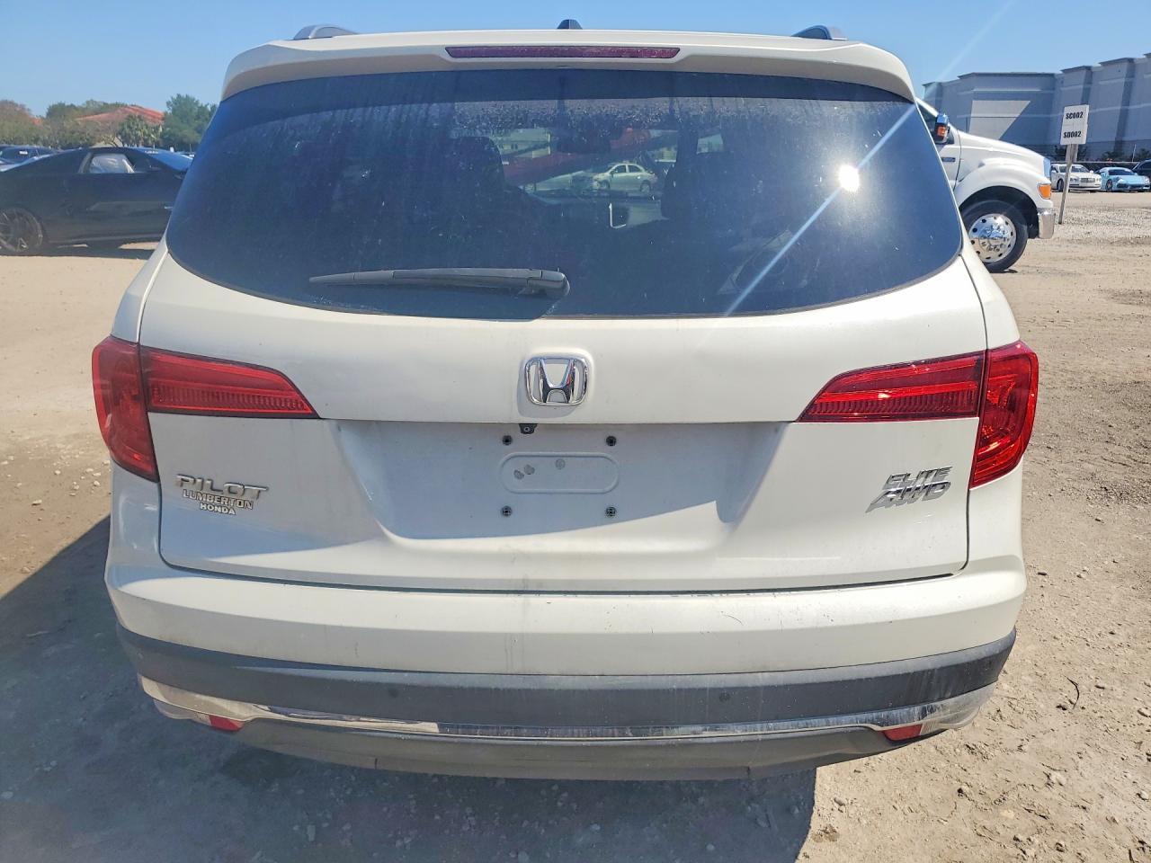 2017 Honda Pilot Elite - Фото 6