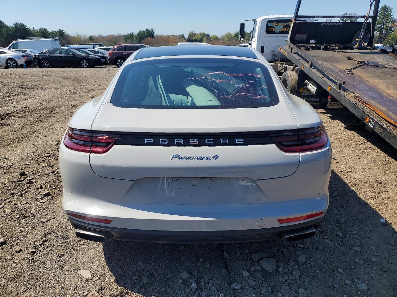 2018 Porsche Panamera 4 - Фото 6