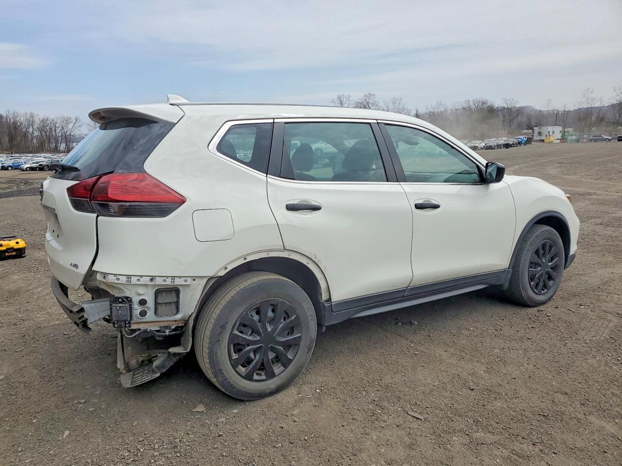 2020 Nissan Rogue S - Image 3