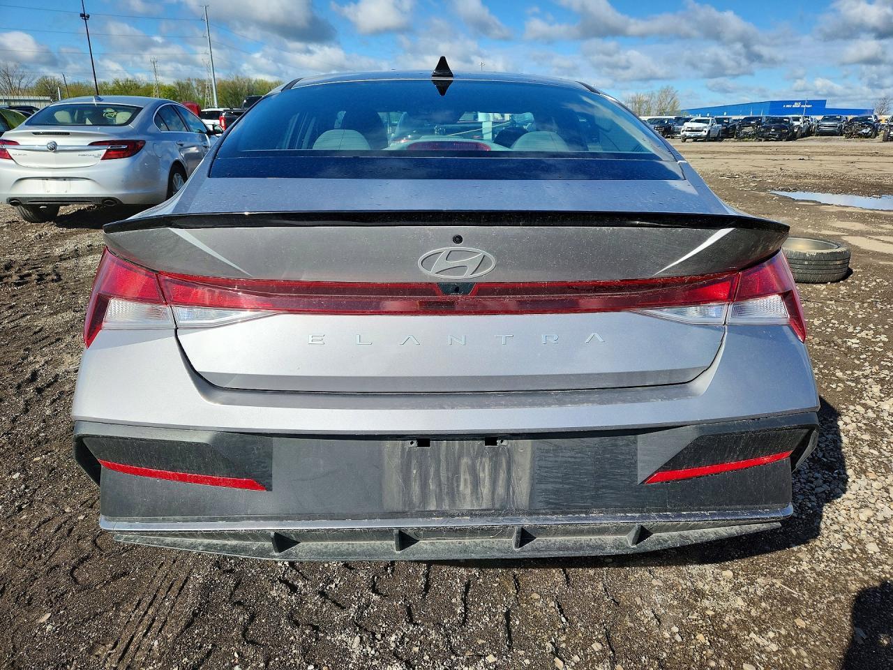 2026 Hyundai Elantra Sel Sport - Image 6
