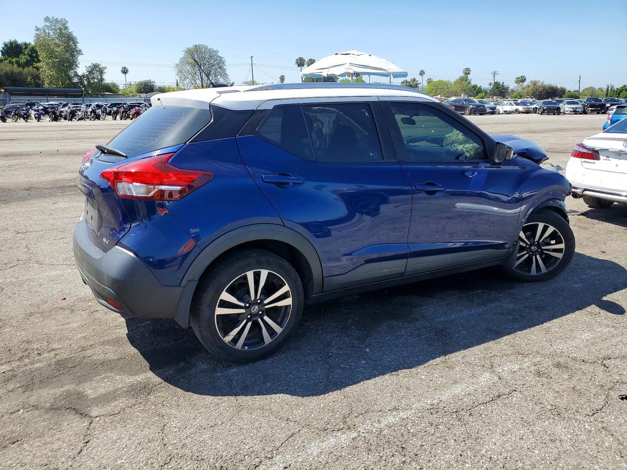 2018 Nissan Kicks Sv - Image 3