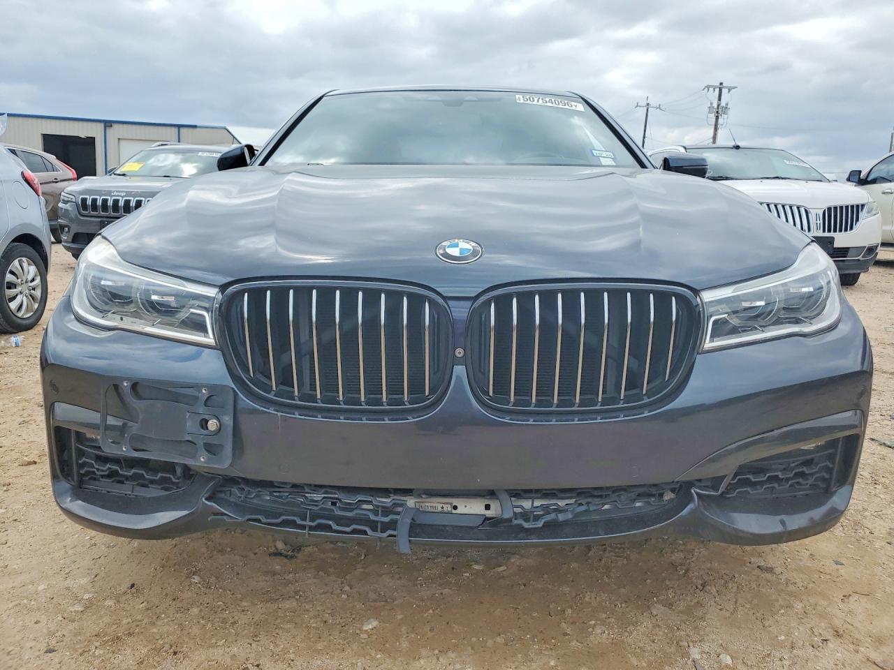 2019 BMW 750 I - Фото 5