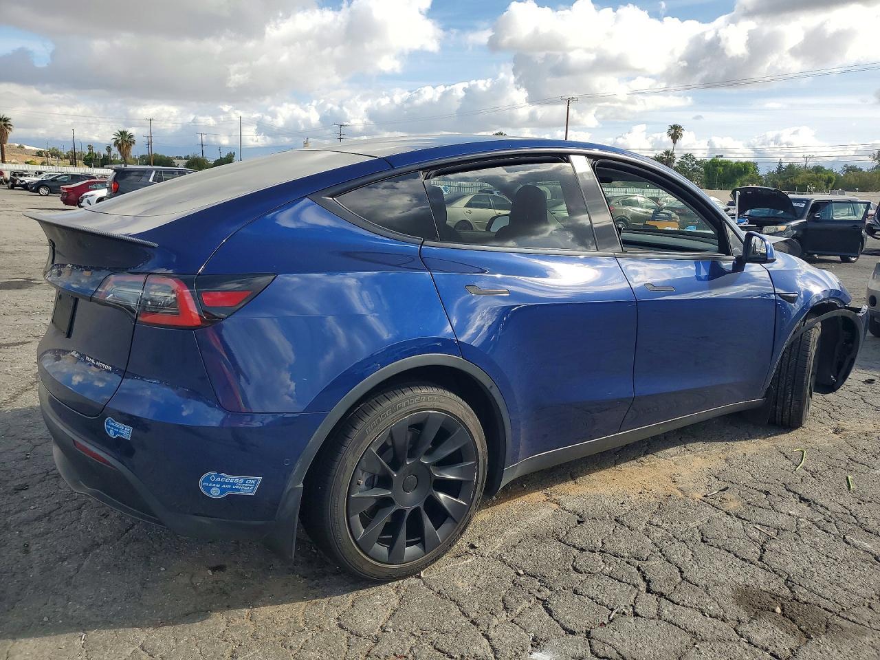2020 Tesla Model Y - Фото 3