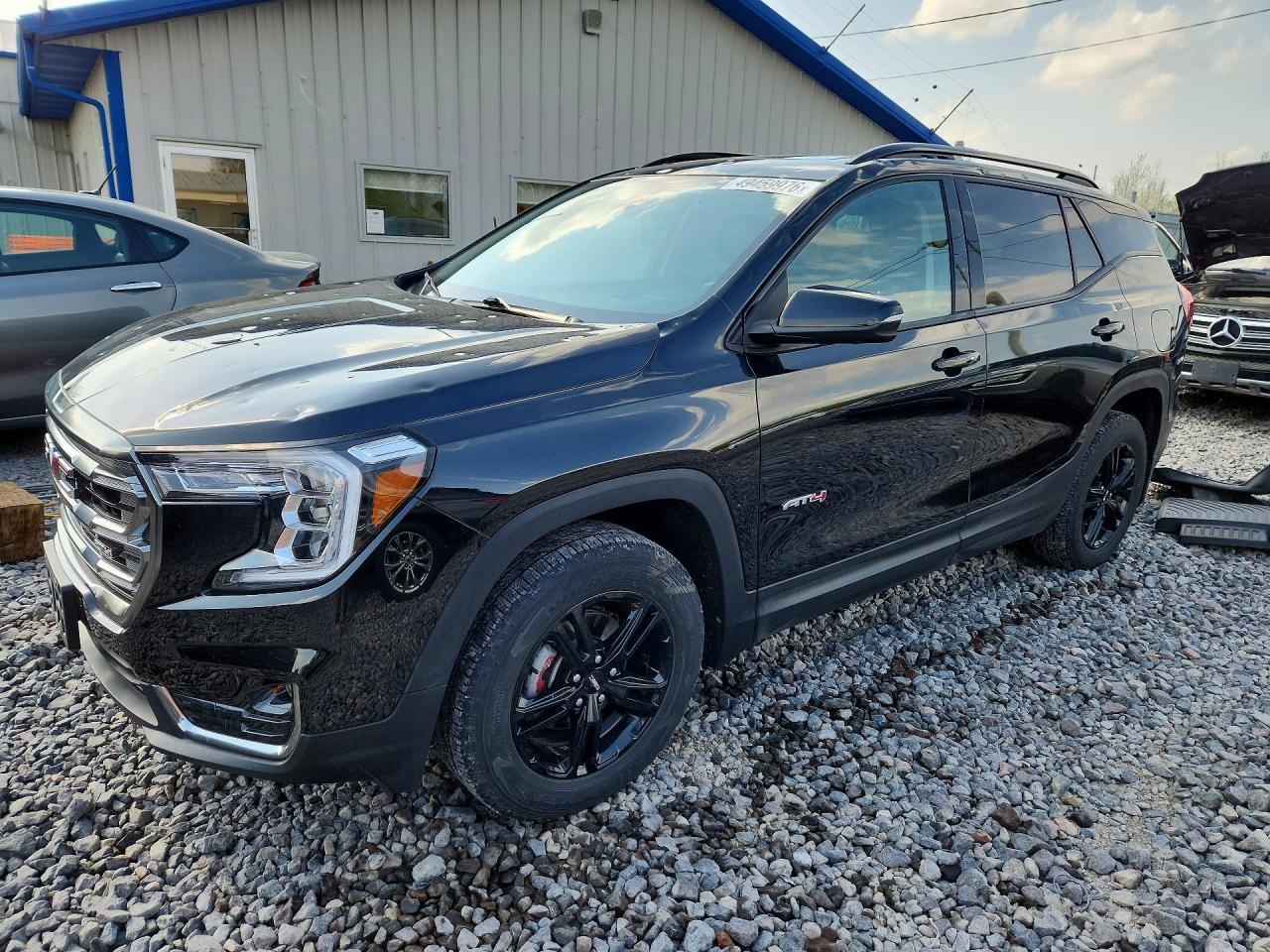2023 GMC Terrain At4