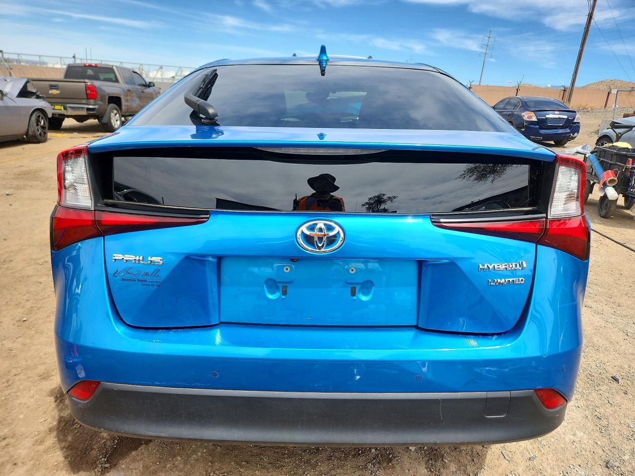 2022 Toyota Prius Limited - Фото 6
