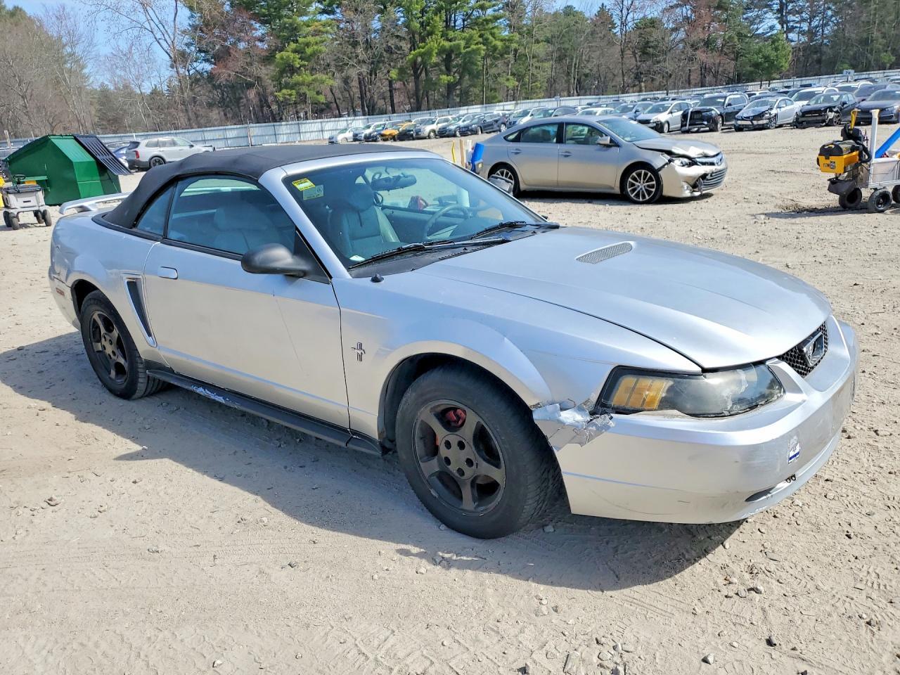 2002 Ford Mustang - Фото 4