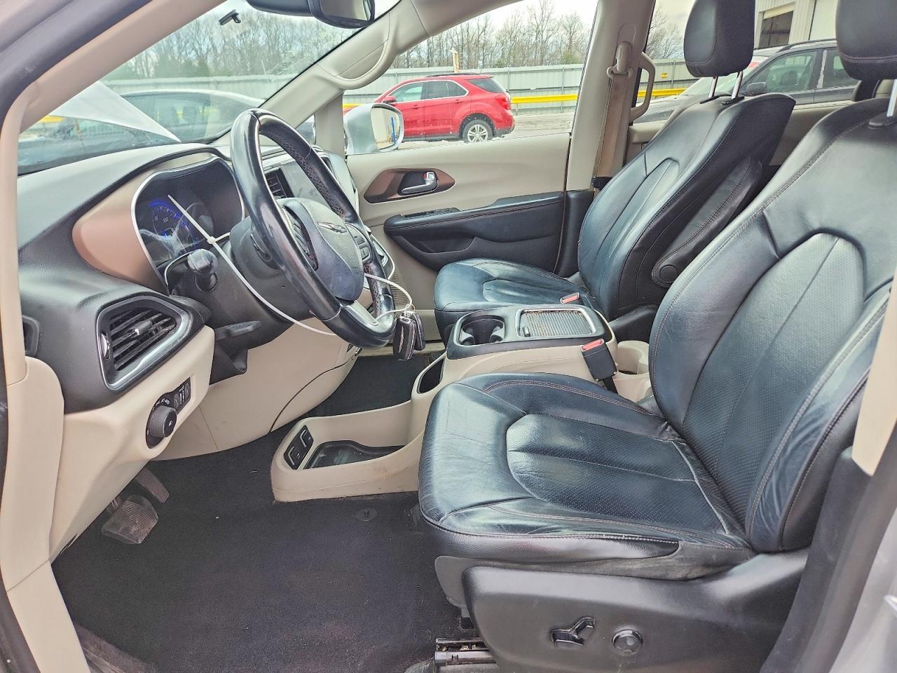 2018 Chrysler Pacifica Touring L Plus - Фото 7
