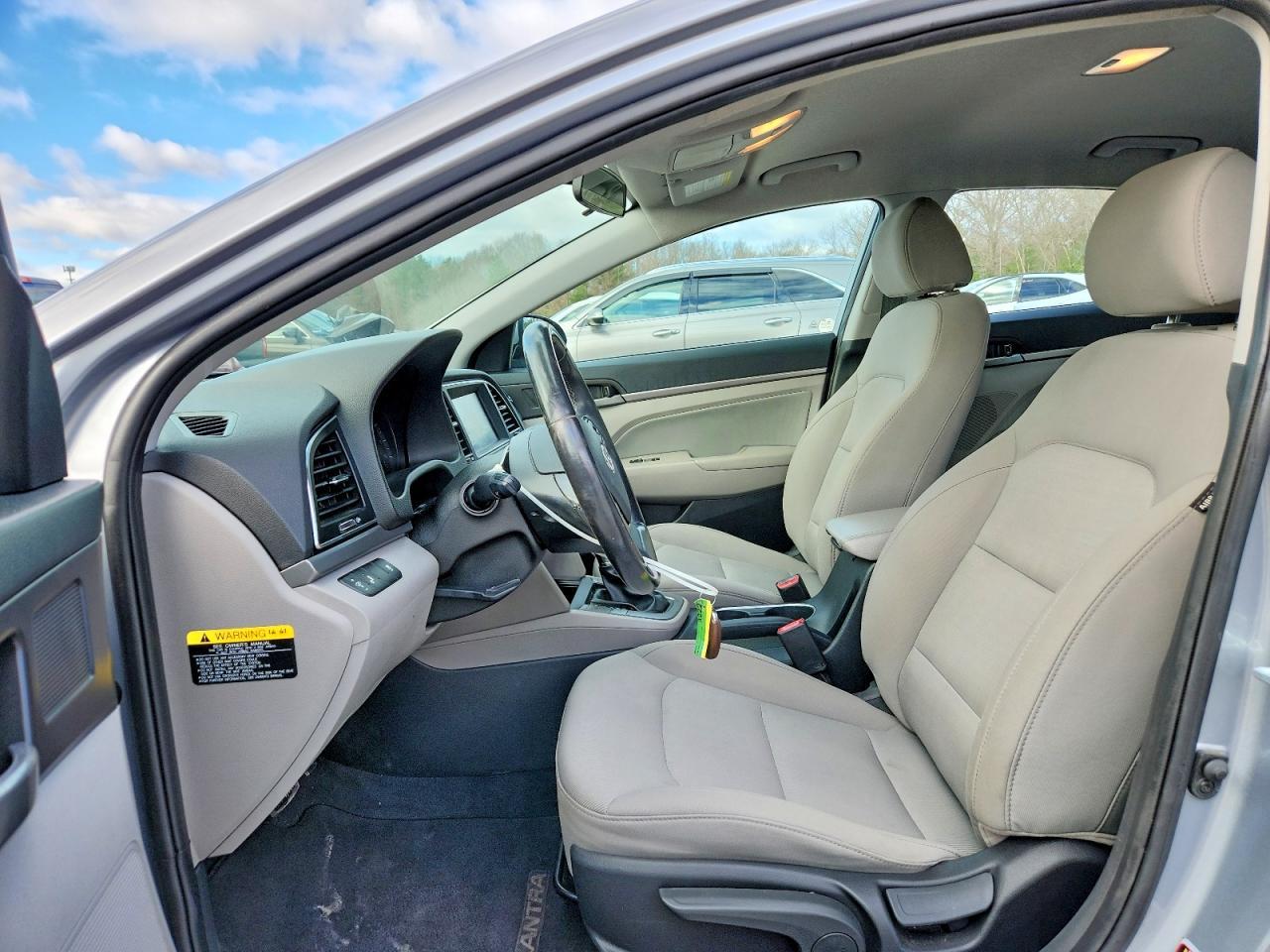 2017 Hyundai Elantra Eco - Image 7
