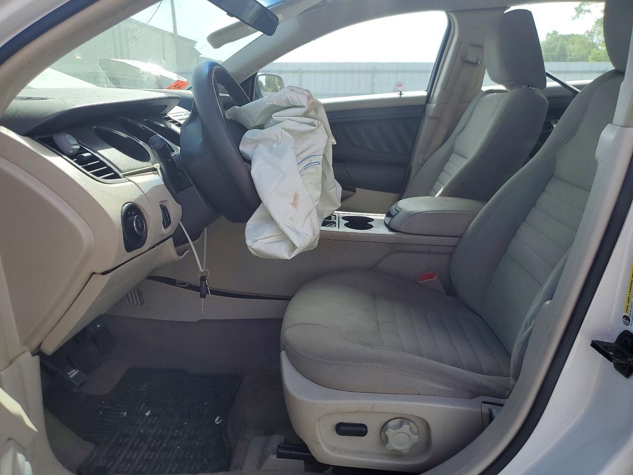 2010 Ford Taurus Se - Image 7